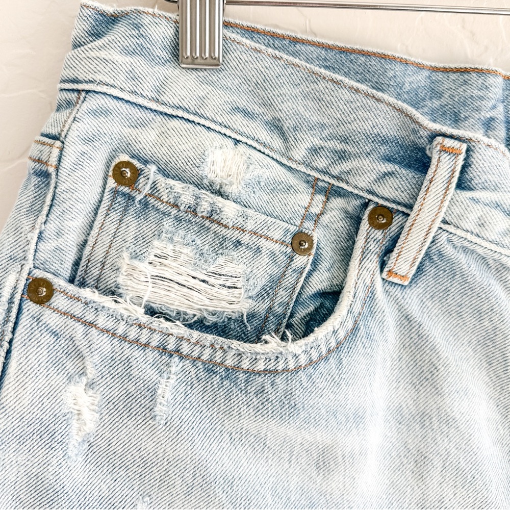 AGOLDE Parker Vintage Cutoff Denim Shorts Light Wash Distress Women’s - Size 32 - Picture 6 of 13